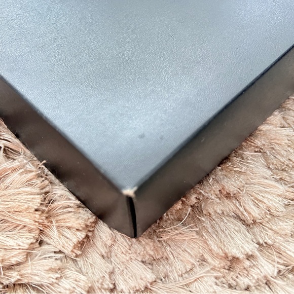 Barney’s New York Gift Box Medium Black. 14 x 9.5 x 2”. With Tissue And Ribbon. - Picture 8 of 9